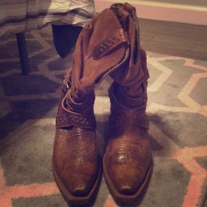 Artiat cowgirl boots